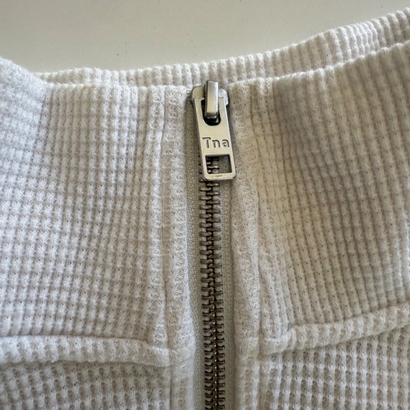 TNA-Aritzia-White-Waffle-1/4 Zip-Pullover-Oversized-Comfy-Size M - Picture 5 of 10
